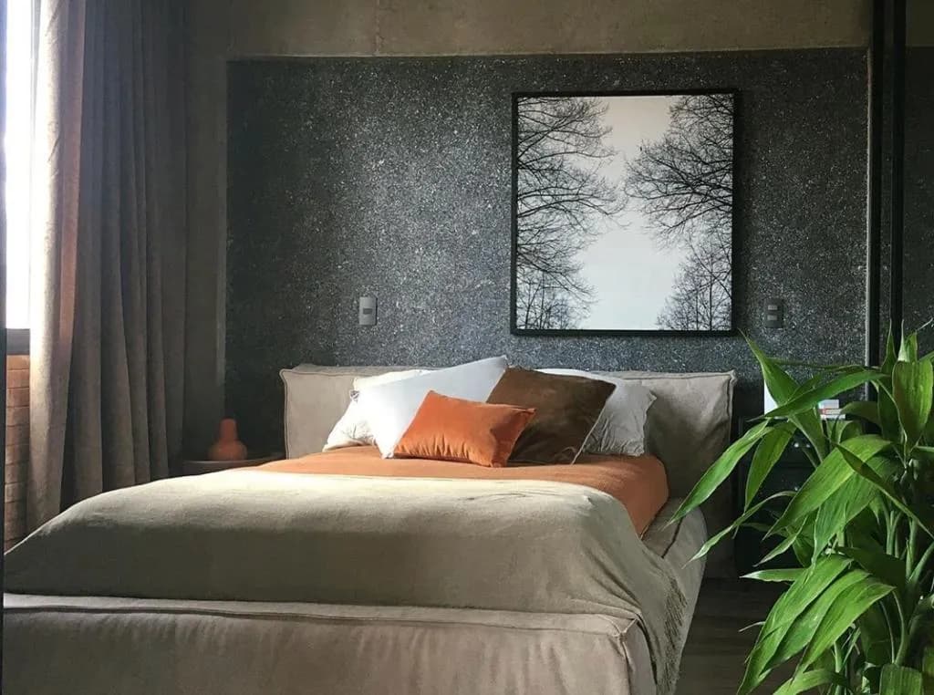 Silk plaster wall finish